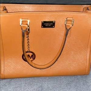 Michael kors tote bag
